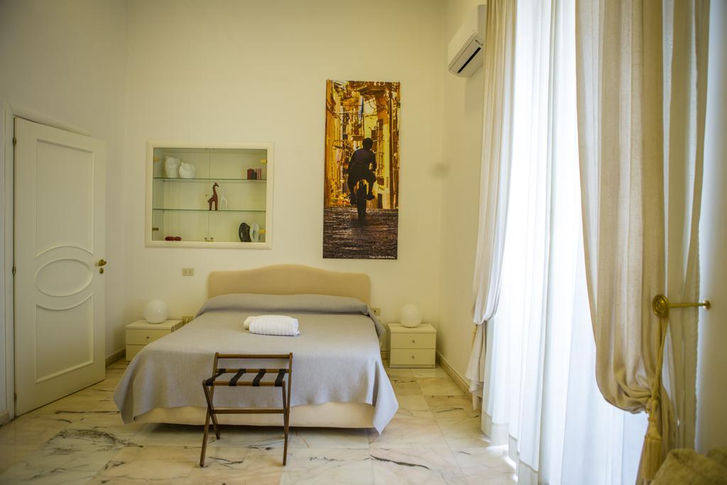 نابولي B&B Palazzo Ruffo Di Bagnara المظهر الخارجي الصورة